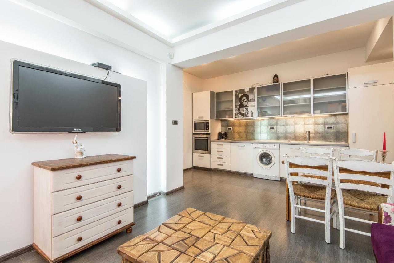 Top Center Apartment Next To Vitosha Boulevard Sofya Dış mekan fotoğraf